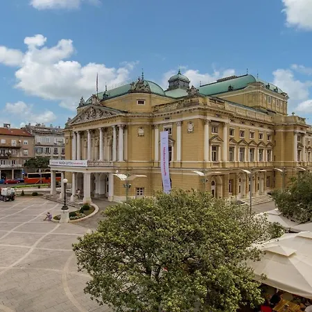 Lägenhet Art Teatro *